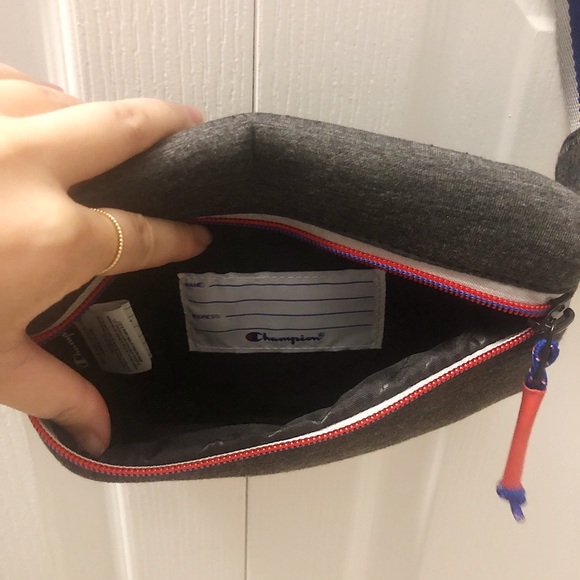 Champion Fanny Pack - Picture 3 of 4